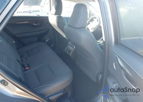 2021 Lexus Nx 300 z USA, uszkodzony, nr VIN JTJDARDZ6M2261748